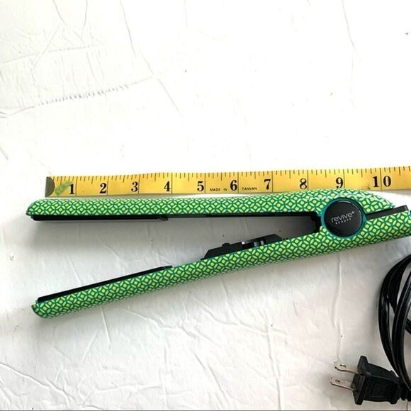 Revive Flat Styling Hair Iron Green Teal Blue & Black Temp 176-450F Straigtener - Picture 8 of 9